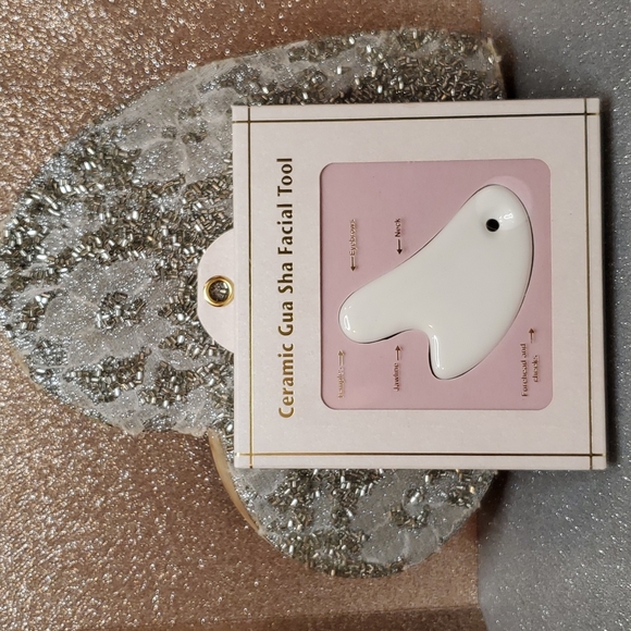 Unknown Other - NWT Ceramic Gua Sha Facial Tool! 💜💖